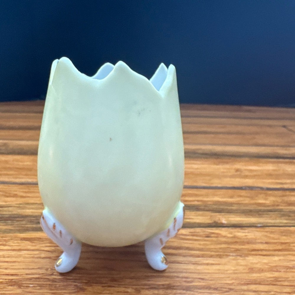 Vintage RARE Lefton Egg Vase Porcelain Bisque 3 Footed 1950’s #1601